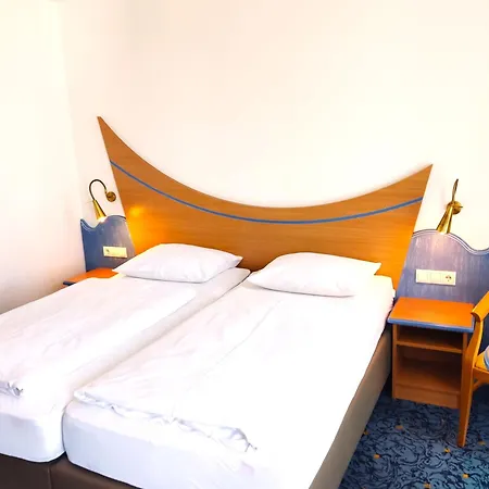Waldhorn Hotel