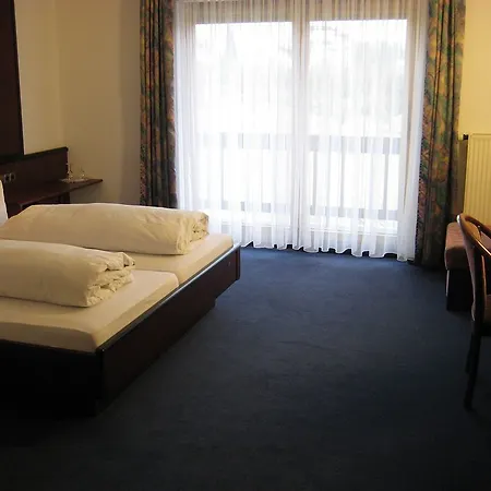 Hotel Waldhorn FDH